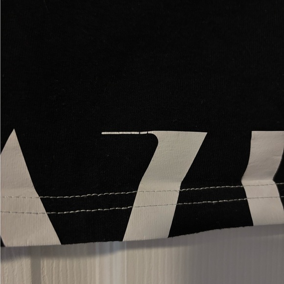 AZUR Fit Crop Top - Picture 3 of 3